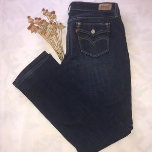 ⭐️ Levi’s 505 Straight Leg Jeans ⭐️